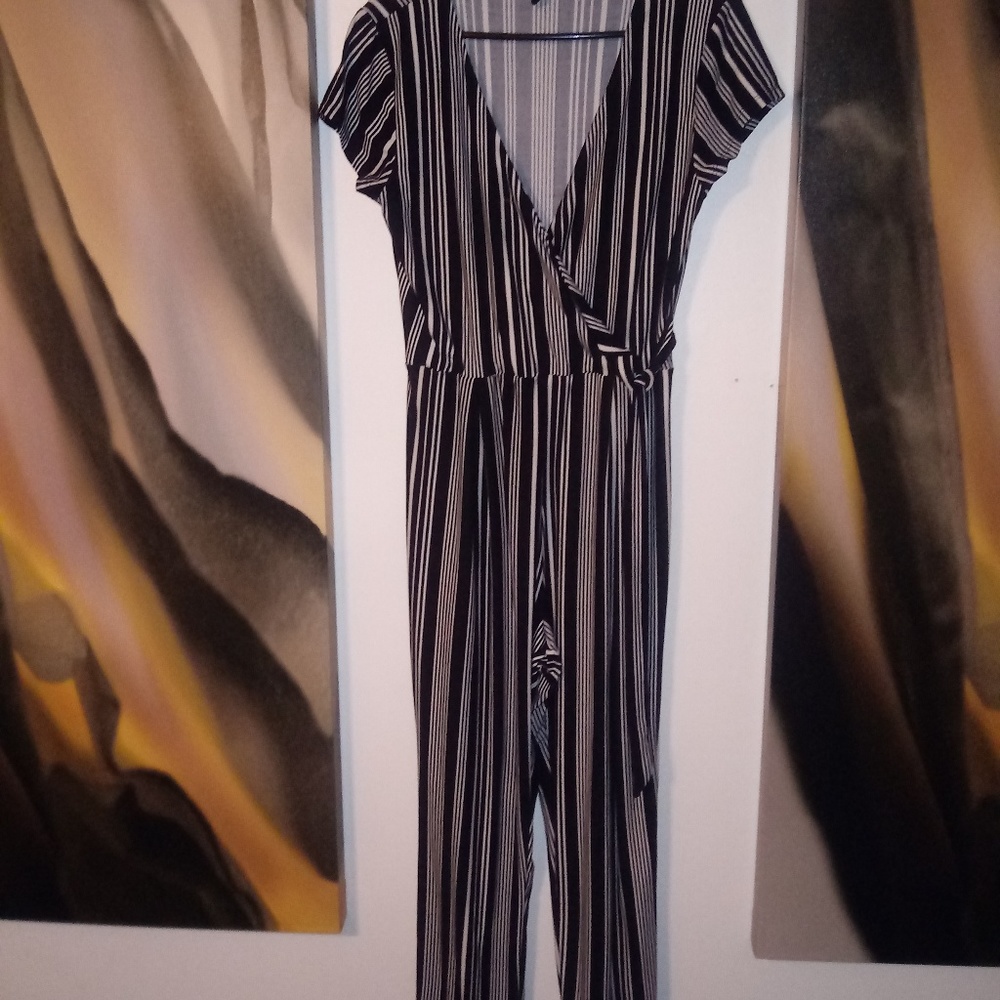 Jump suit